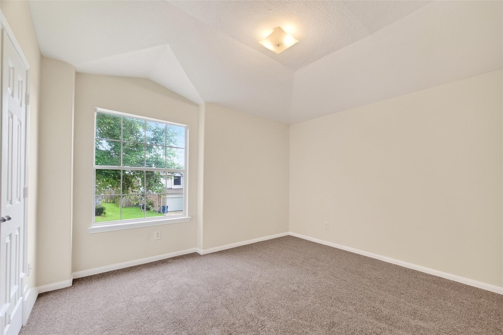 16119 Gavin Lane - Photo 33
