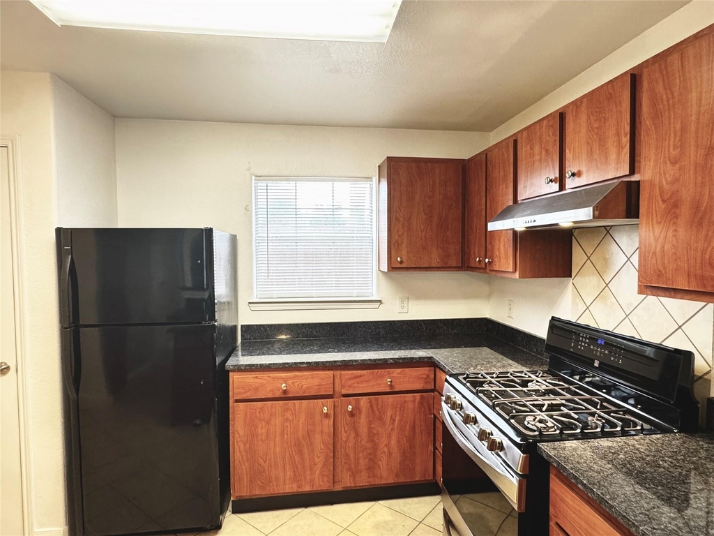 2110 Turner Drive - Photo 5