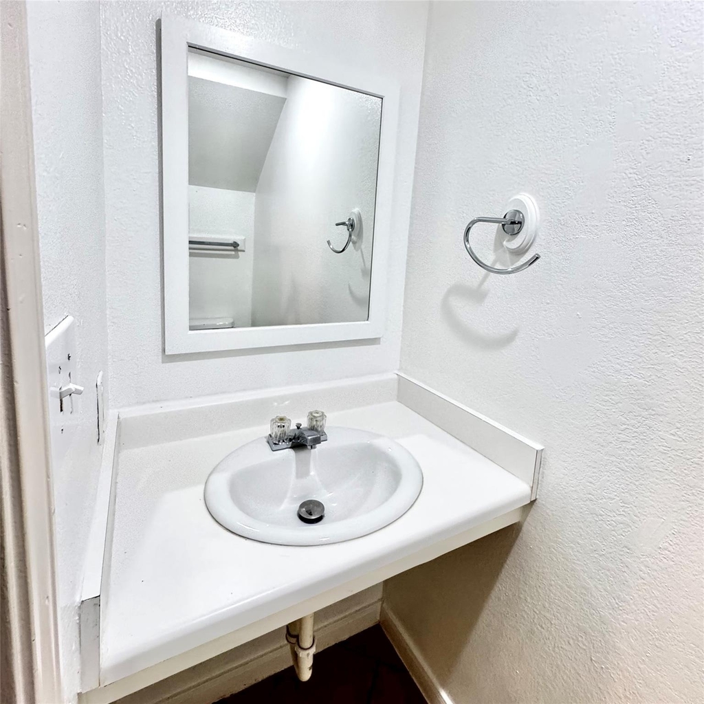 2110 Turner Drive - Photo 8
