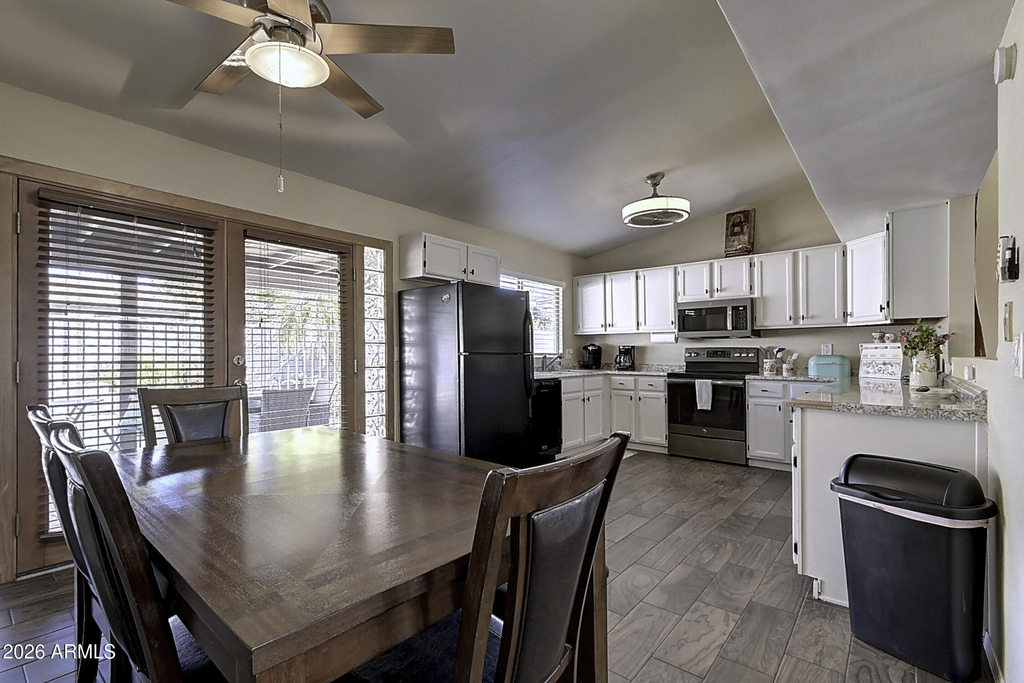 6914 E Beverly Lane - Photo 4