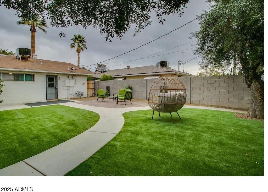 6809 E Earll Drive - Photo 0