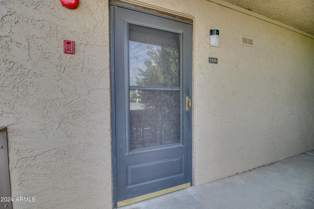 7625 E Camelback Road - Photo 0