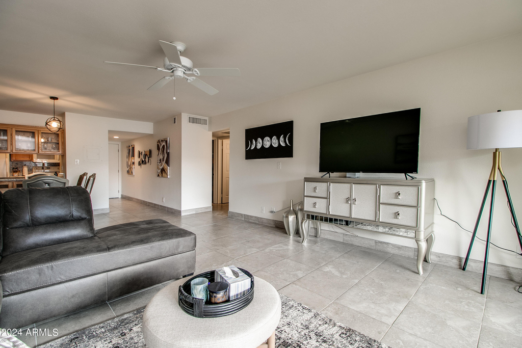 7625 E Camelback Road - Photo 20
