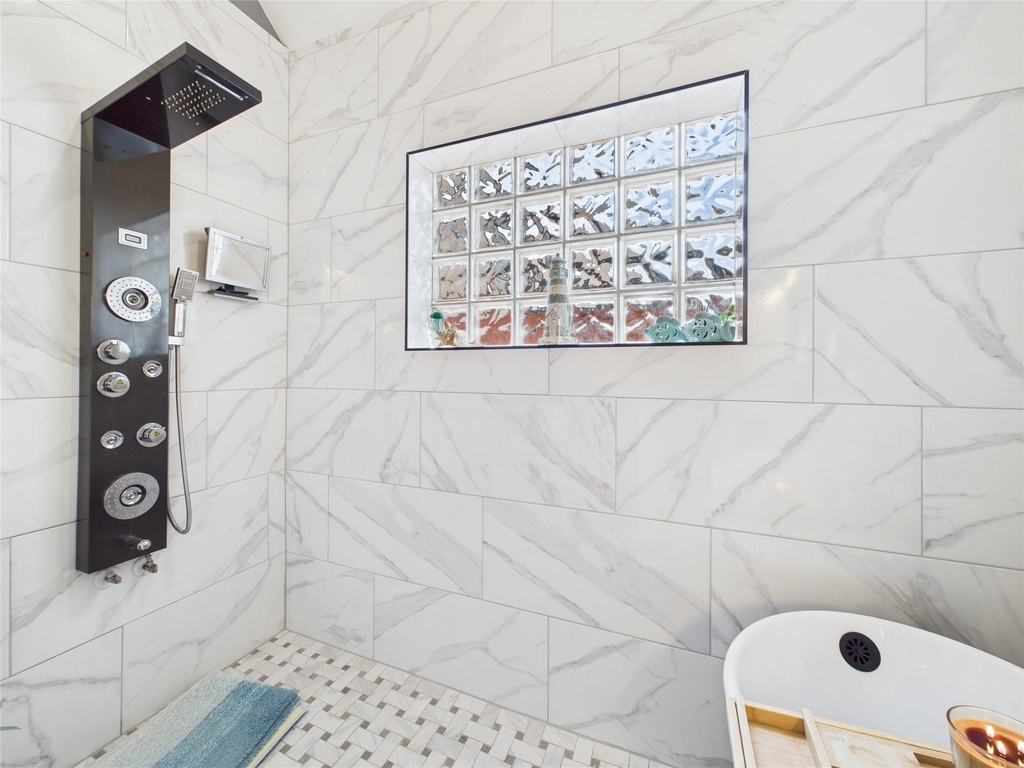 203 Las Brisas Street - Photo 26