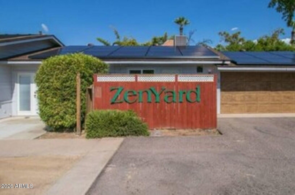 830 E Maryland Avenue - Photo 15