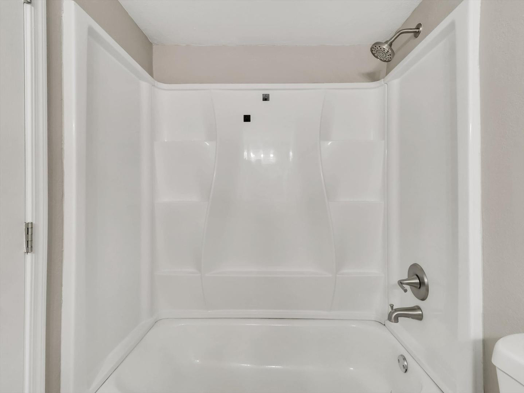 260 W 8th Avenue - Photo 16