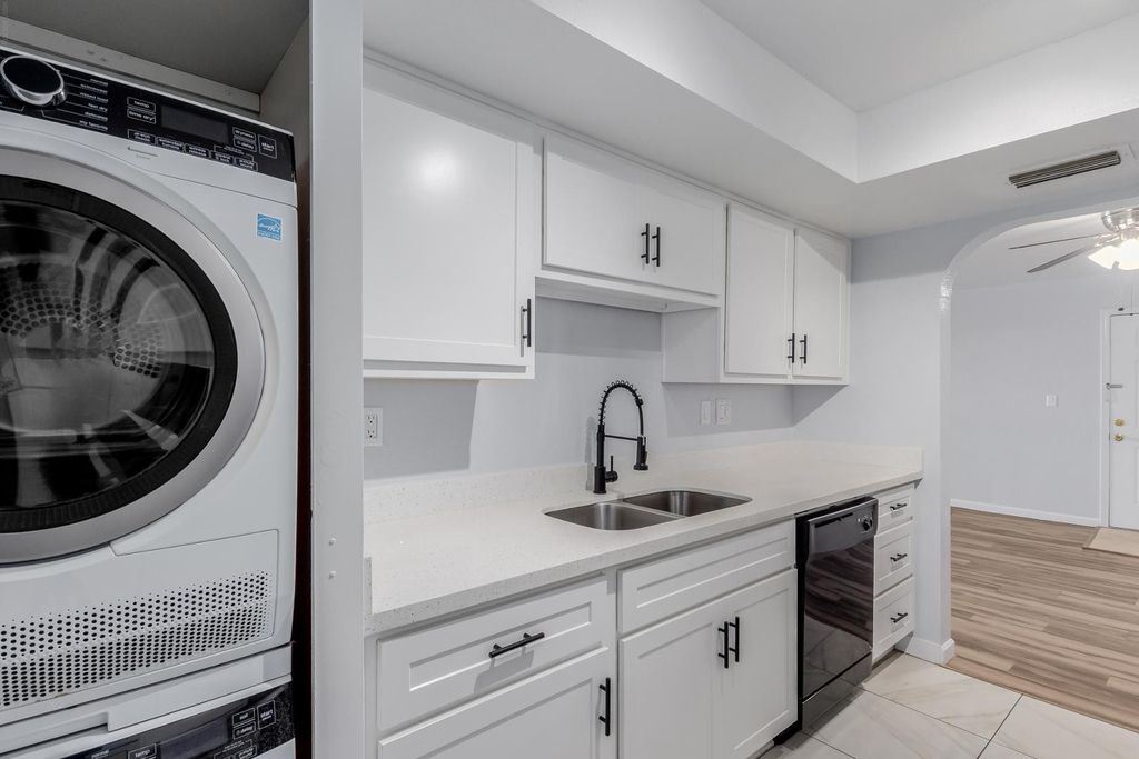10444 N 69th - Photo 36