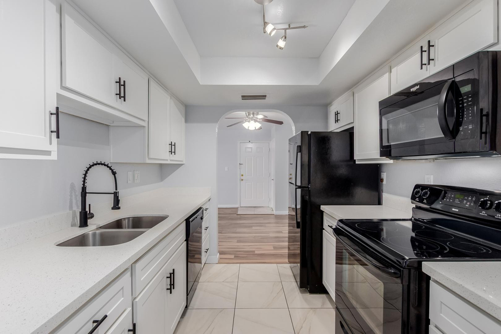10444 N 69th - Photo 16