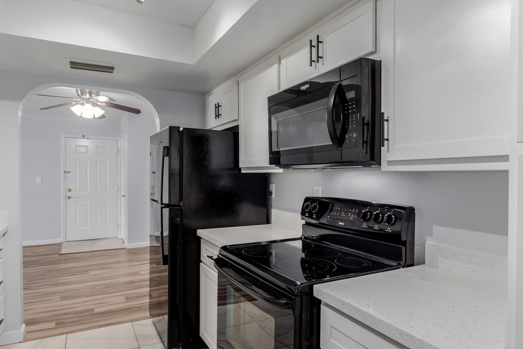10444 N 69th - Photo 12