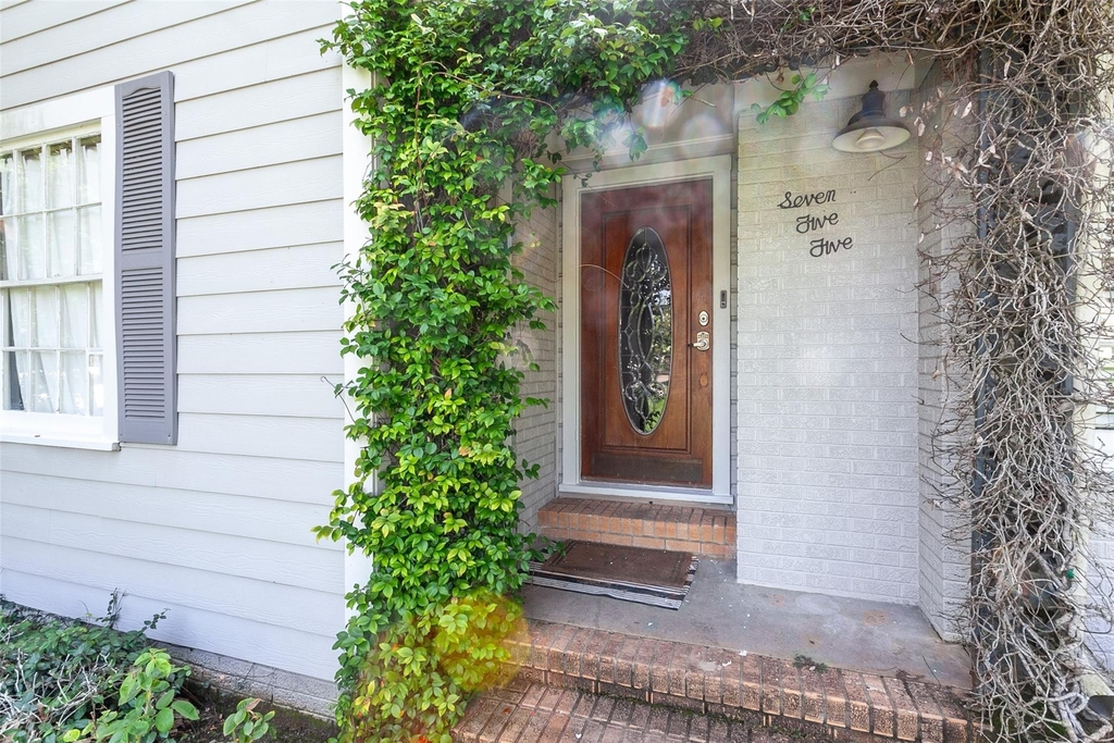 755 N 23rd Street - Photo 2
