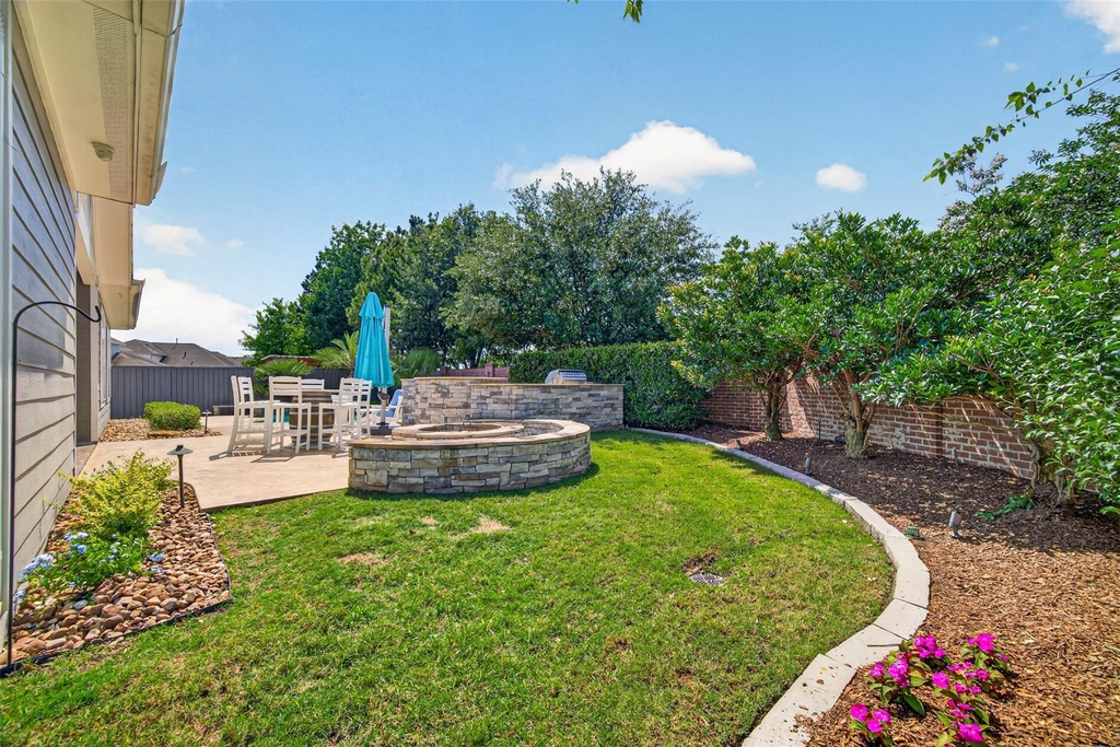 2072 Laurie Darlin Drive - Photo 31