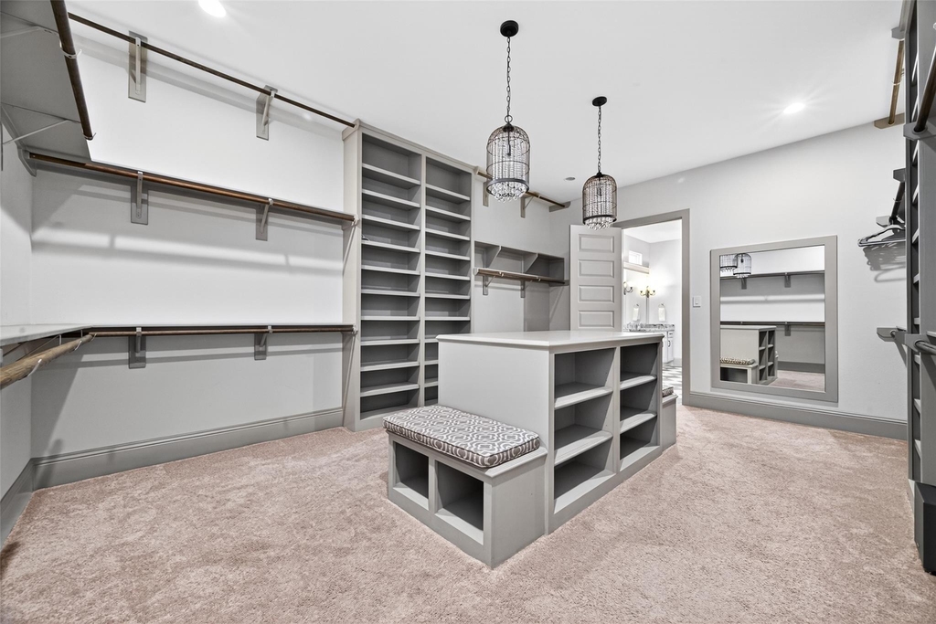 2072 Laurie Darlin Drive - Photo 17