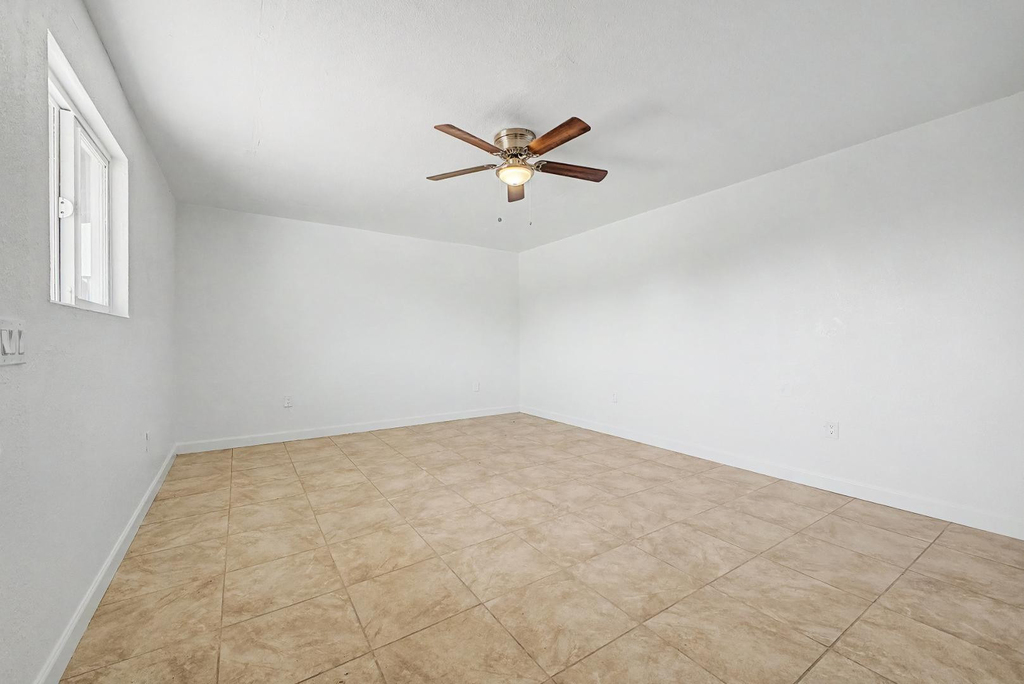 3519 W Orchid Lane - Photo 36