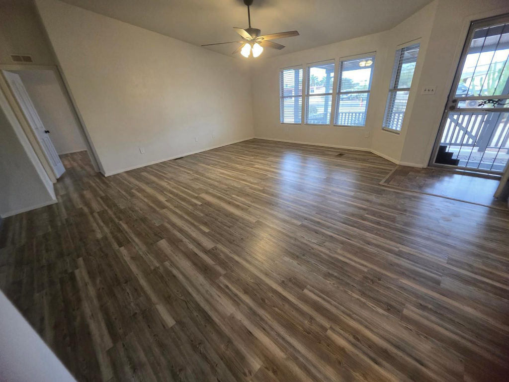 1612 N 201st Avenue - Photo 12
