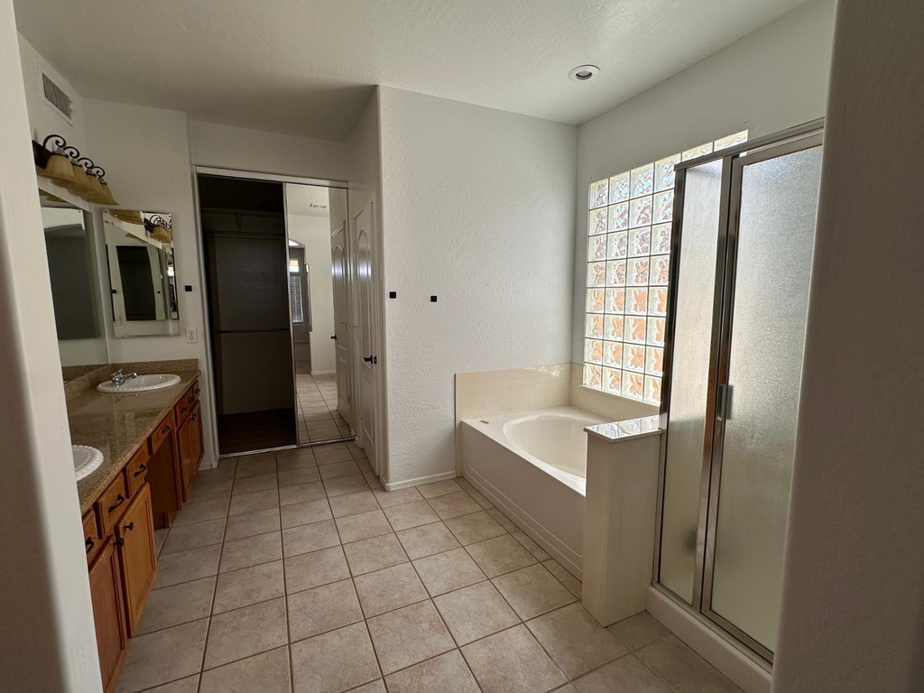 2665 N 137th Avenue - Photo 13