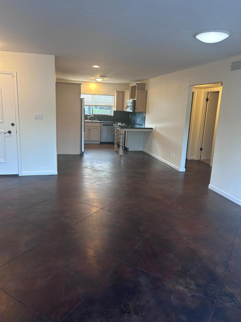 7718 E Meadowbrook Avenue - Photo 3