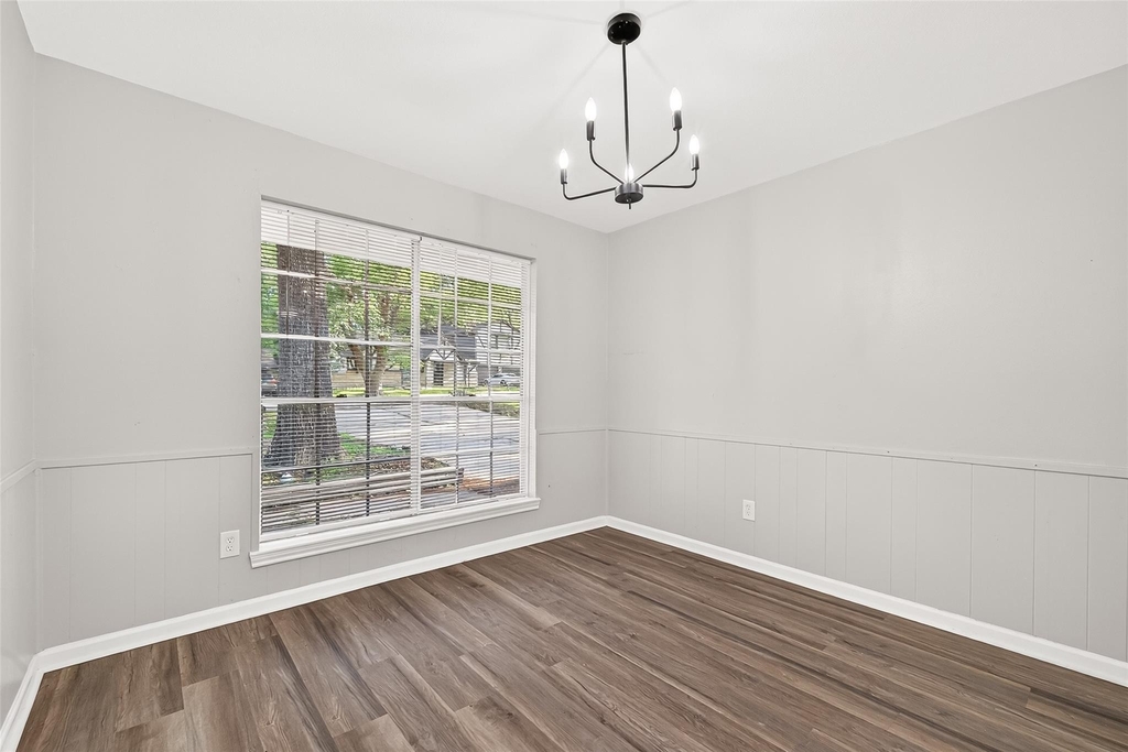 3318 Kentwood Drive - Photo 7