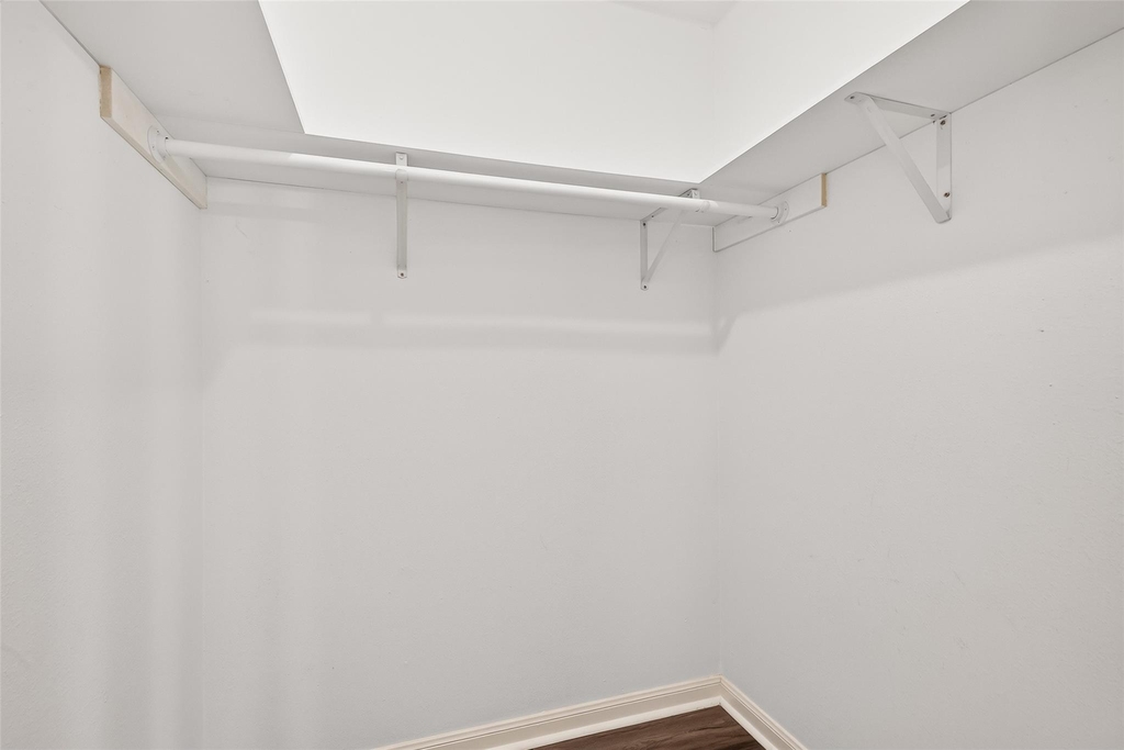 3318 Kentwood Drive - Photo 39