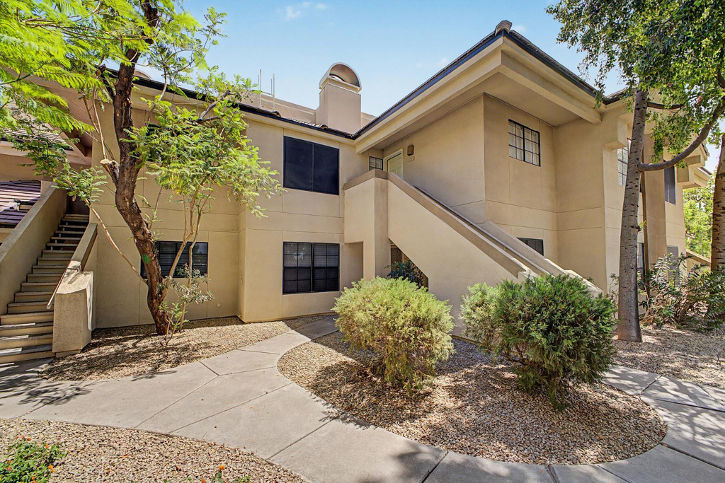 6885 E Cochise Road - Photo 1