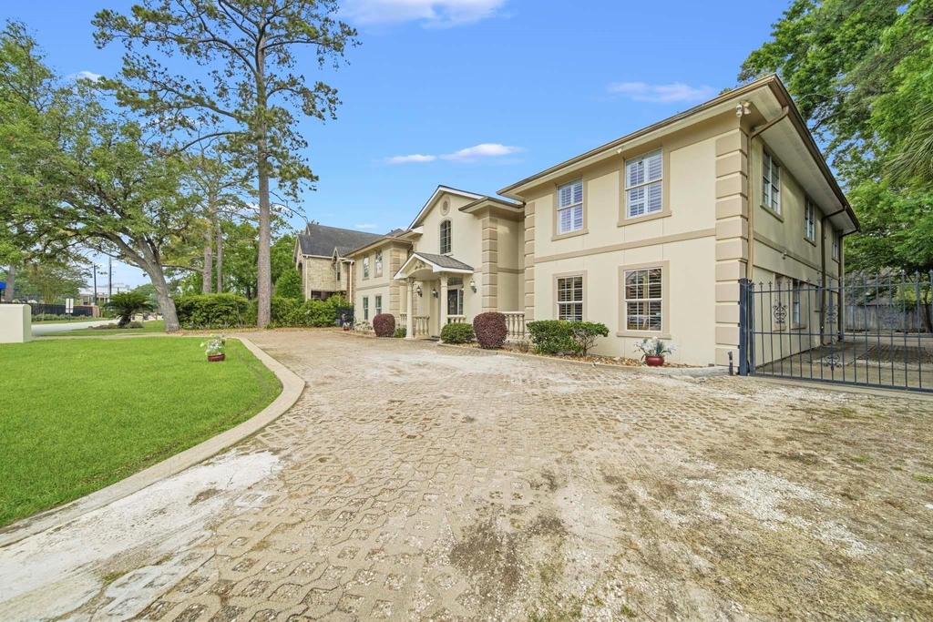 11730 Denise Drive - Photo 2