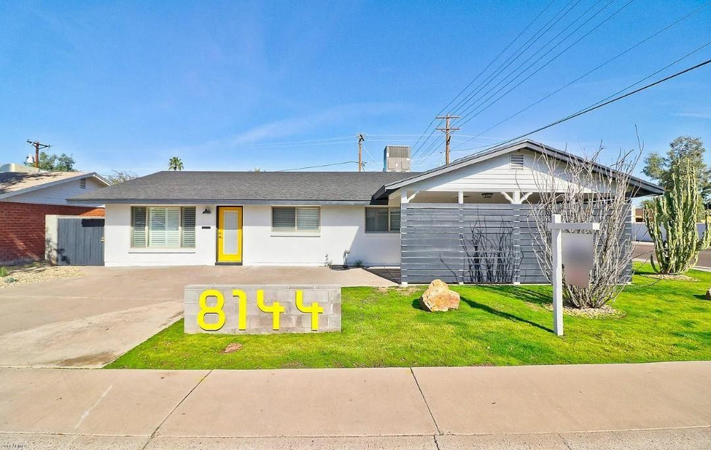8144 E Fairmount Avenue - Photo 0