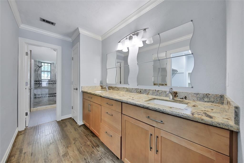 652 N Eldridge Parkway - Photo 12