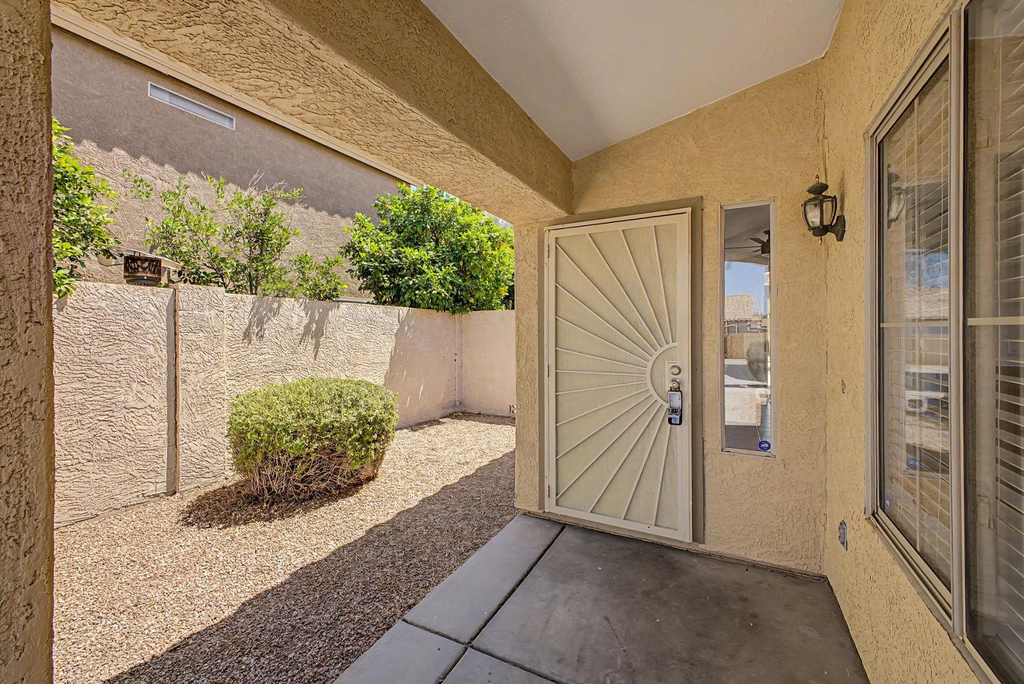 7043 W Phelps Road - Photo 3