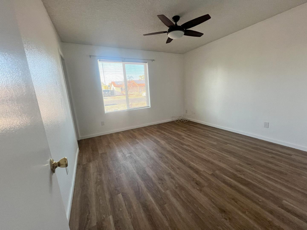 6421 W Carol Avenue - Photo 20
