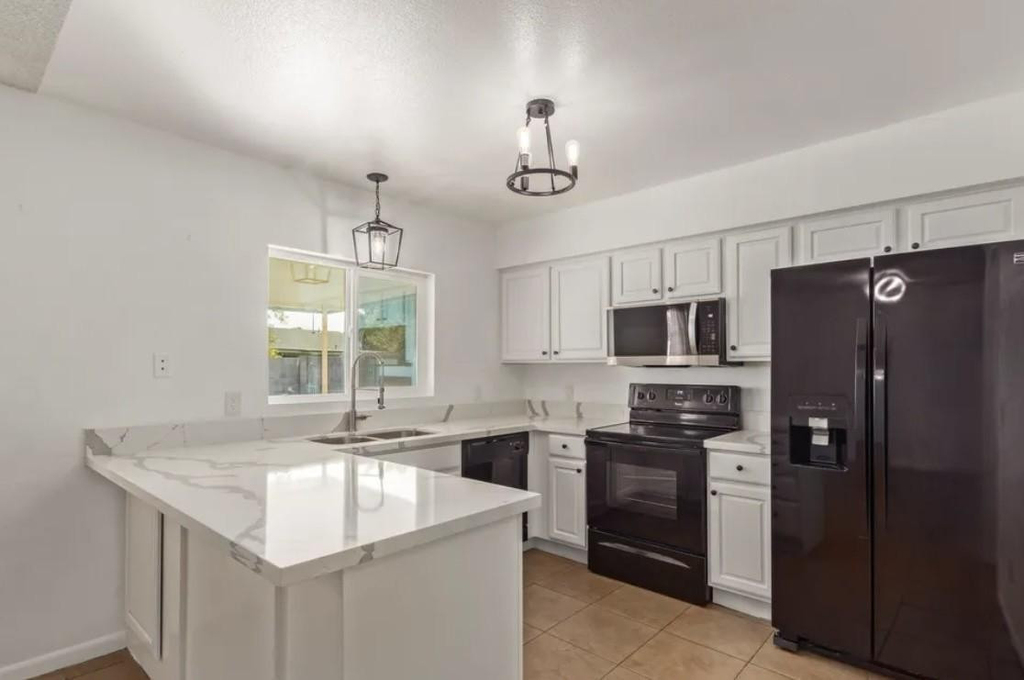 6421 W Carol Avenue - Photo 3