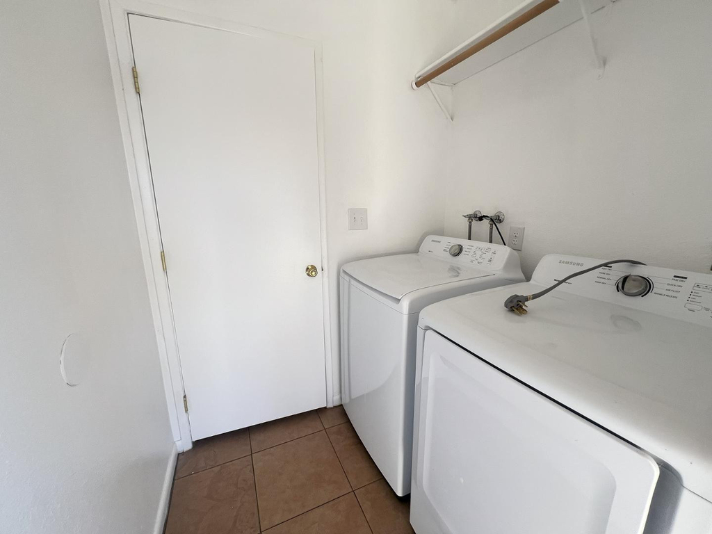 6421 W Carol Avenue - Photo 22