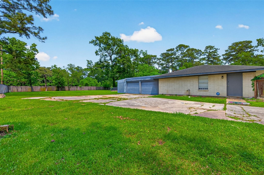 1701 Mistletoe Lane - Photo 29