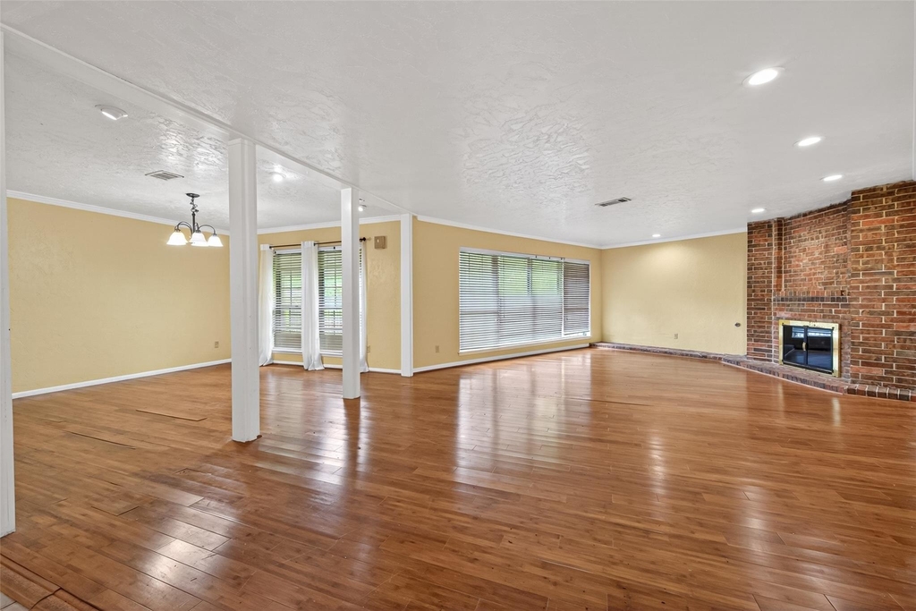 1701 Mistletoe Lane - Photo 15