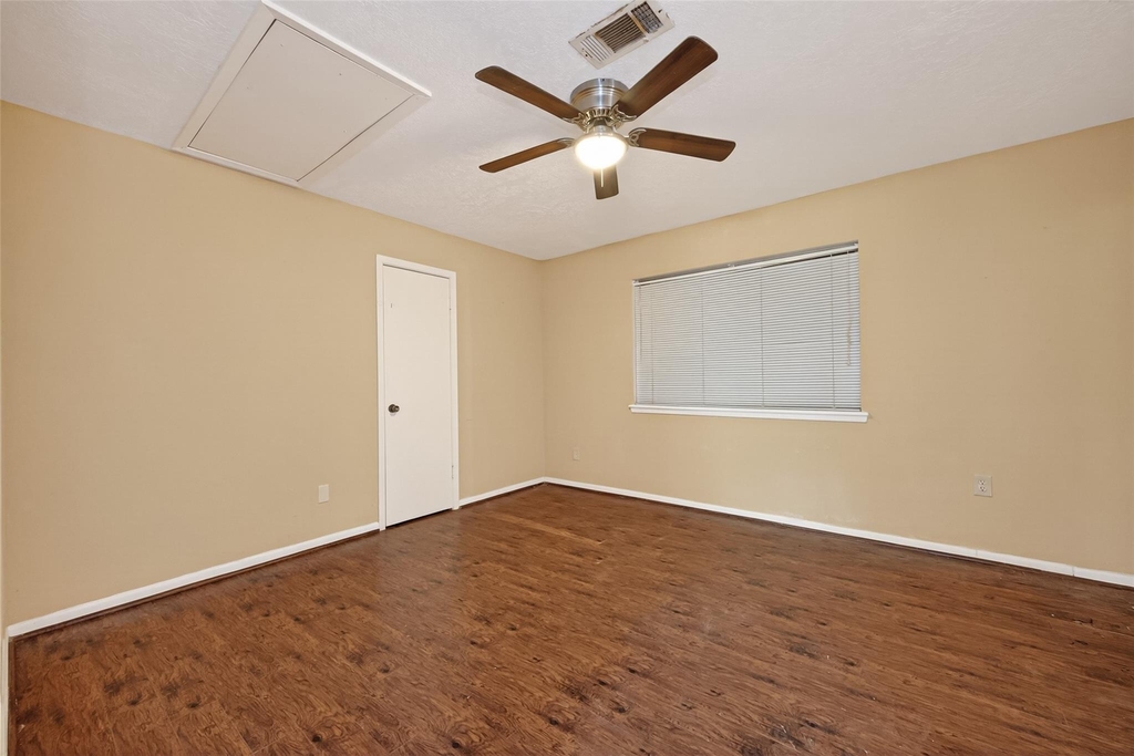 1701 Mistletoe Lane - Photo 25