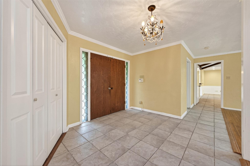 1701 Mistletoe Lane - Photo 4