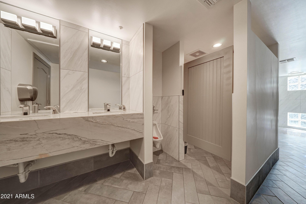 1701 E Colter - Photo 19