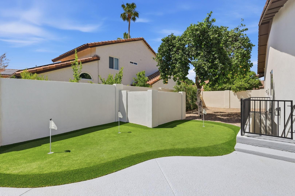 5623 E Claire Drive - Photo 88