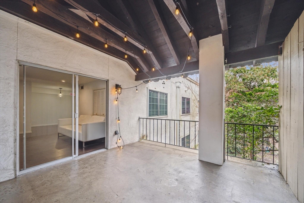 2744 Briarhurst Drive - Photo 9