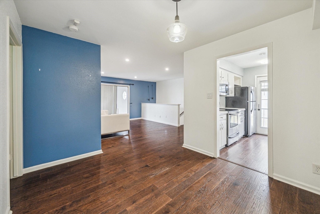 2744 Briarhurst Drive - Photo 1
