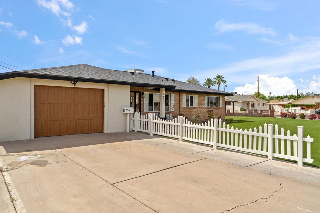 2234 N 74th Way - Photo 2