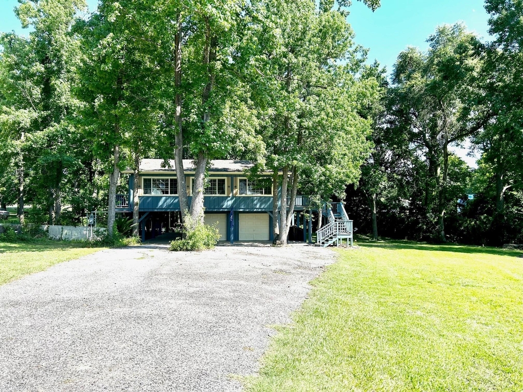 131 Southwood Shores Drive - Photo 1