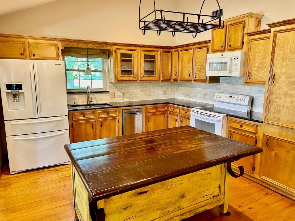 131 Southwood Shores Drive - Photo 4