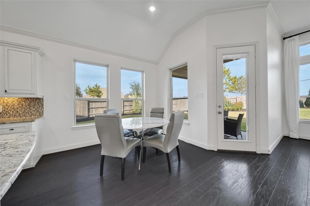 11030 Sarah Bluff Lane - Photo 15