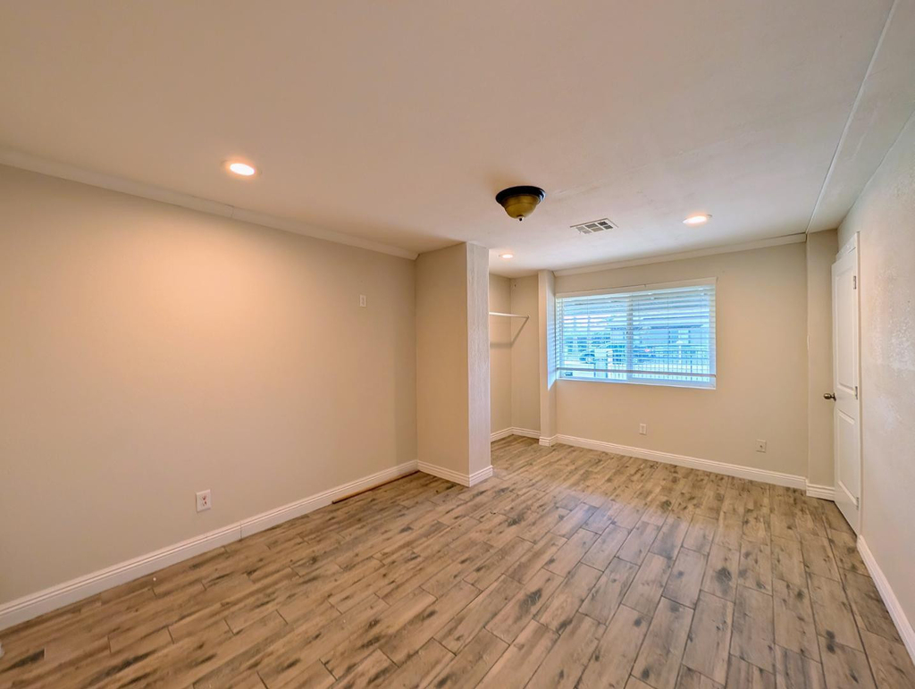 13208 W Tuckey Lane - Photo 24