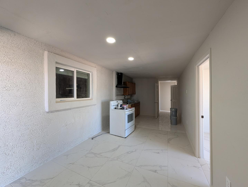 13208 W Tuckey Lane - Photo 59