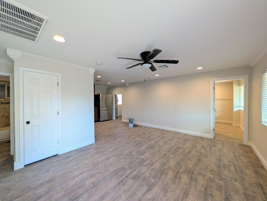 13208 W Tuckey Lane - Photo 9