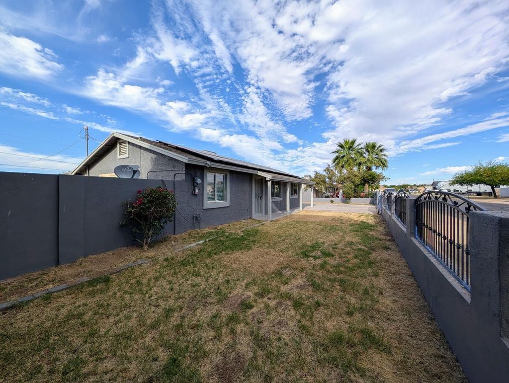 13208 W Tuckey Lane - Photo 8
