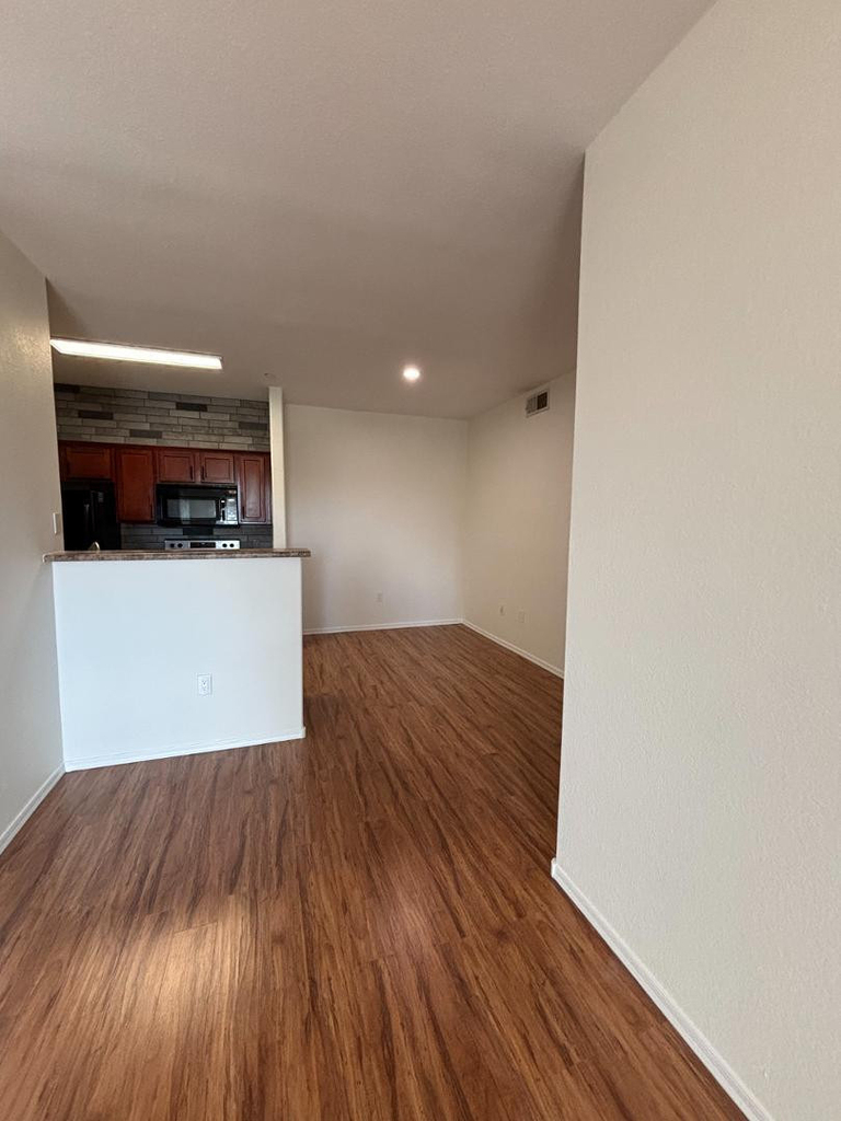 3302 N 7th Street - Photo 4