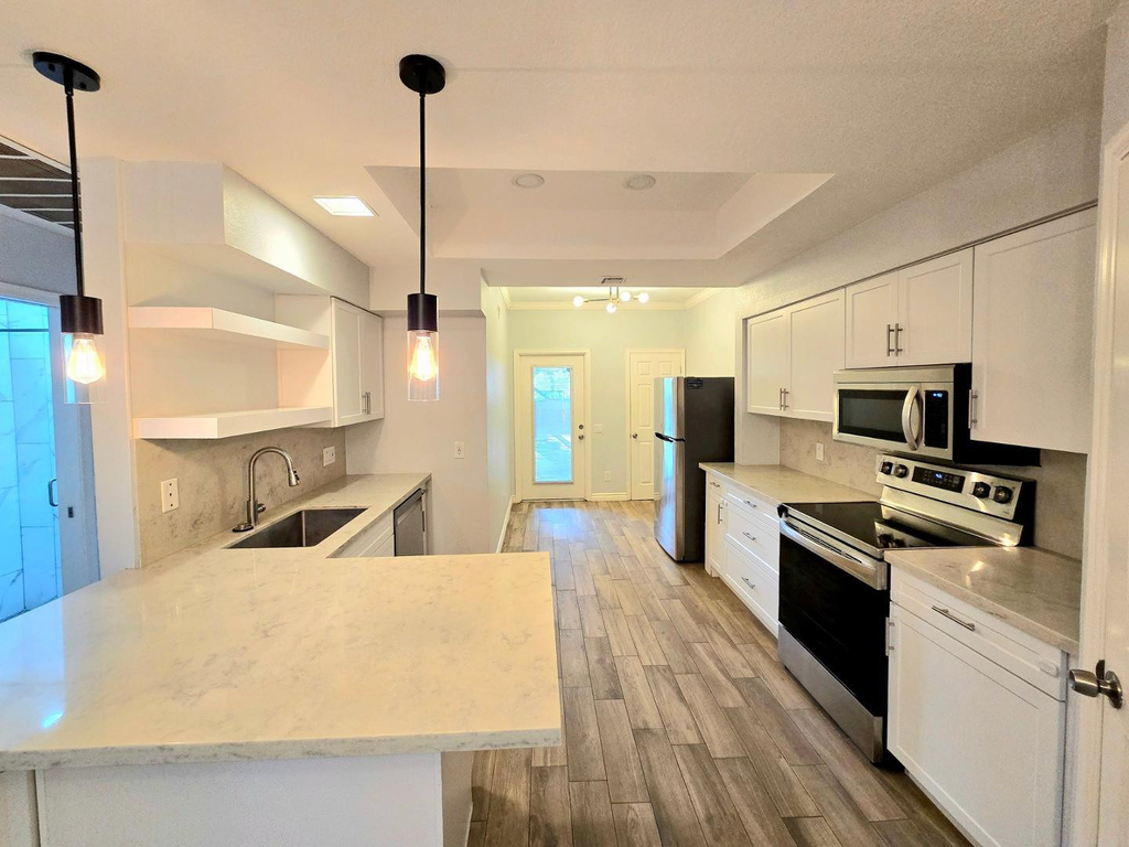 101 N 7th Street - Photo 1