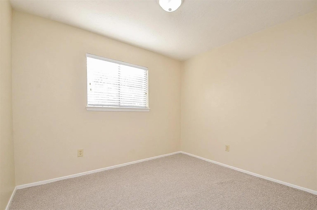 10119 Leawood - Photo 15