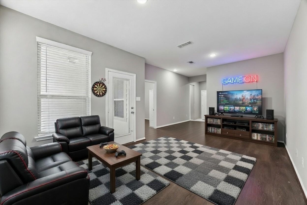 8612 Cedardale Park Drive - Photo 13
